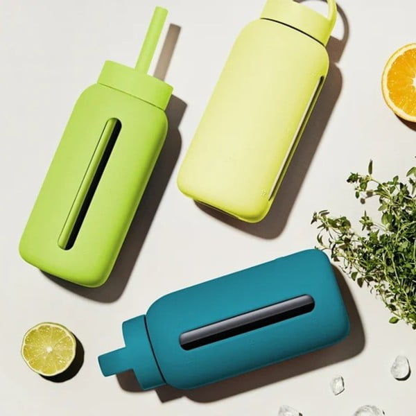 Zelená cestovná fľaša 720 ml Electric Lime – Muuki-image-3