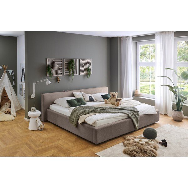 Taupe čalúnená dvojlôžková posteľ s úložným priestorom s roštom 200x240 cm Cube – Meise Möbel-image-4