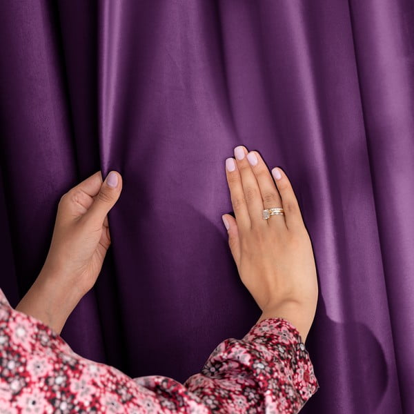 Fialový zamatový dimout záves 140x270 cm Pleat – Restilo-image-4