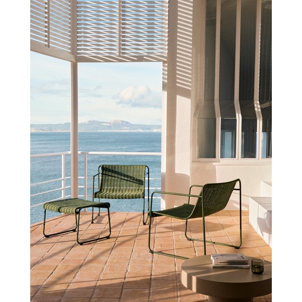 Zelené kovové záhradné kreslo Maurina – Kave Home-image-1