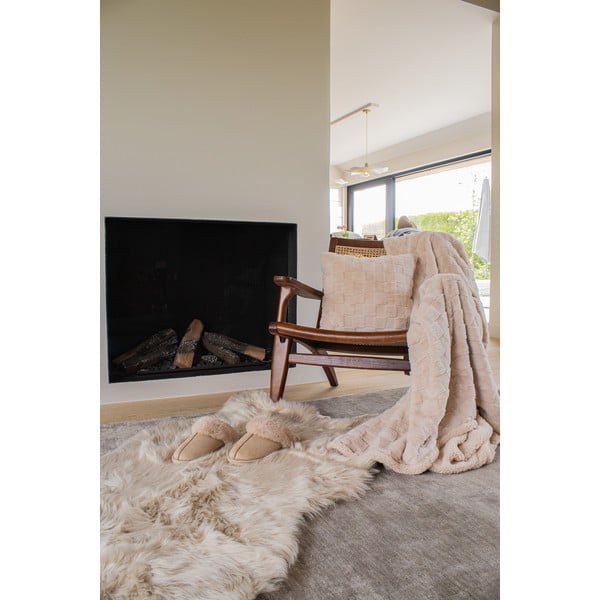 Béžová deka z mikroplyšu 150x200 cm Rava – Tiseco Home Studio-image-3