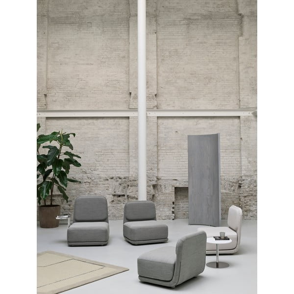 Oranžové kreslo s bielym kovovým stolíkom Softline Standby Low + Side Table-image-4