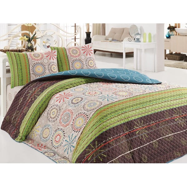 Set prešívaného prehozu a 2 obliečok na vankúše Eponj Home Aries Green, 200 x 220 cm