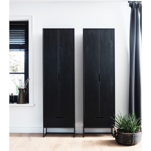 Čierna skriňa z jaseňového dreva 60x210x36 cm Silas – WOOOD-image-4