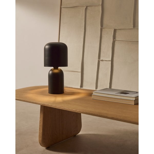 Čierna stolová lampa s kovovým tienidlom (výška 28 cm) Monze – Kave Home-image-1