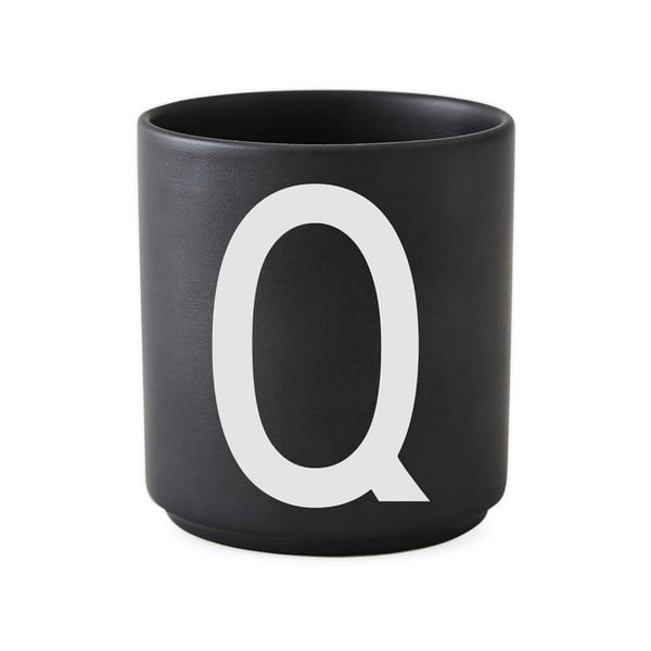 Čierny porcelánový hrnček Design Letters Alphabet Q, 250 ml