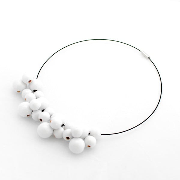 Biely drevený náhrdelník Ko–ra–le Bubbles