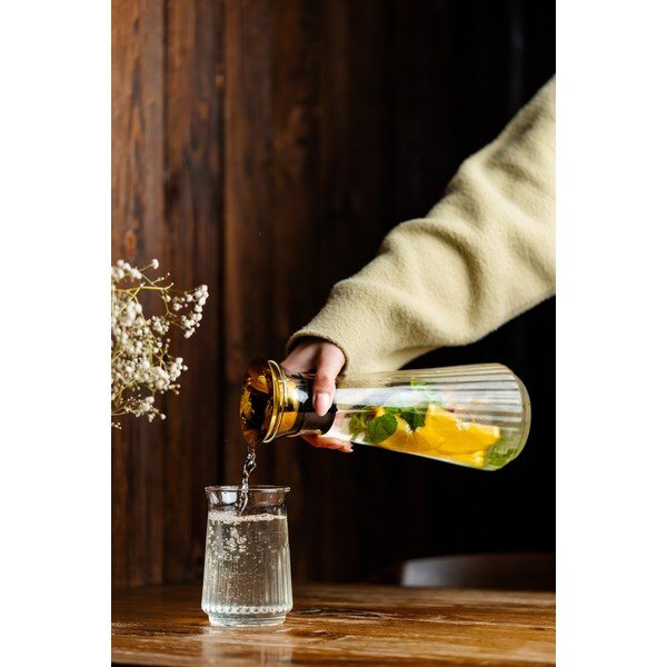 Sklenená karafa 900 ml Mia – Vialli Design-image-3