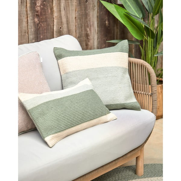 Zelená obliečka na vankúš z recyklovaného plastu Kave Home Leeith, 30 x 50 cm-image-4