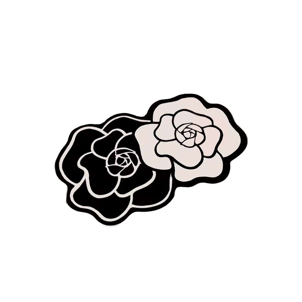 Čiern-obiela kúpeľňová predložka 60x100 cm Bungari Rose – Foutastic