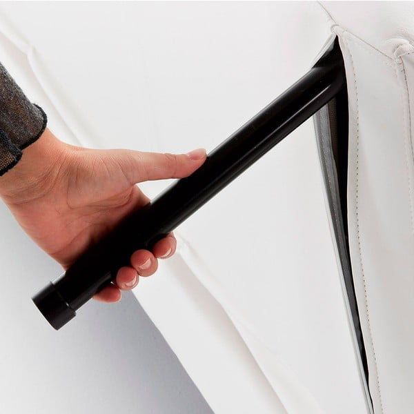 Biela rozkladacia pohovka z imitácie kože Kave Home Regor-image-1