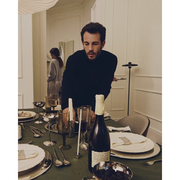 Čierna stojacia lampa s kovovým tienidlom (výška  130 cm) Nuvira – Kave Home-image-3