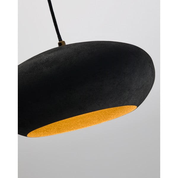Čierne závesné svietidlo s kovovým tienidlom ø 30 cm Inda – Kave Home-image-3