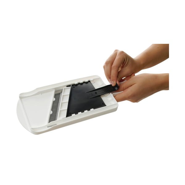 Bielo-čierny nastaviteľný krájač na zeleninu Fackelmann Food & More-image-3