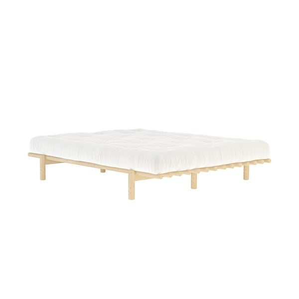 Dvojlôžková posteľ z borovicového dreva s roštom 160x200 cm Pace – Karup Design