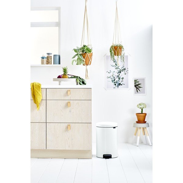 Biely nášľapný oceľový odpadkový kôš 20 l NewIcon – Brabantia-image-4