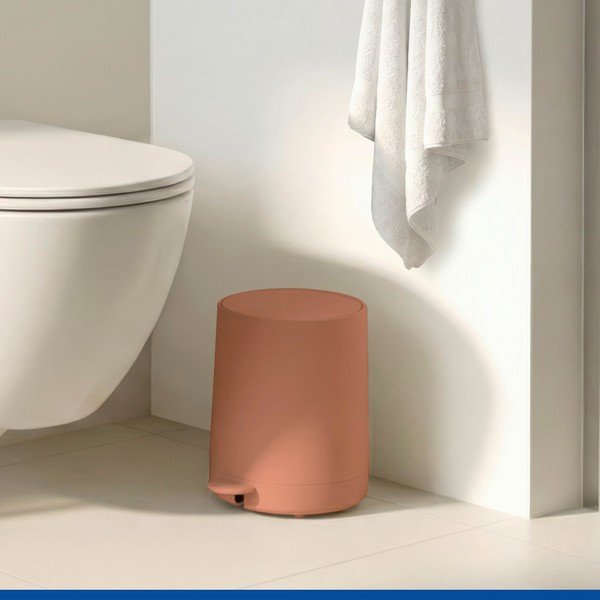 Hnedý pedálový plastový odpadkový kôš 5 l Fablo – Wenko-image-1