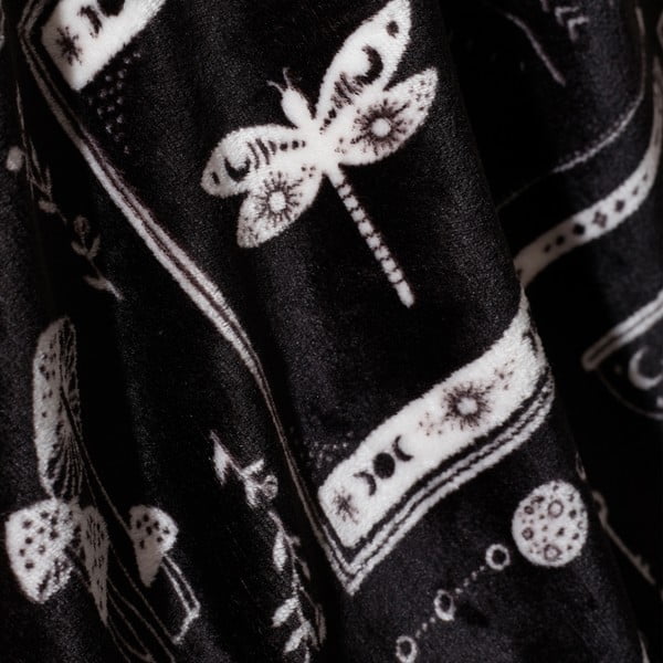 Čierna deka s haloweenským motívom z mikroplyšu 130x170 cm Enchanted Witchcraft – Catherine Lansfield-image-2