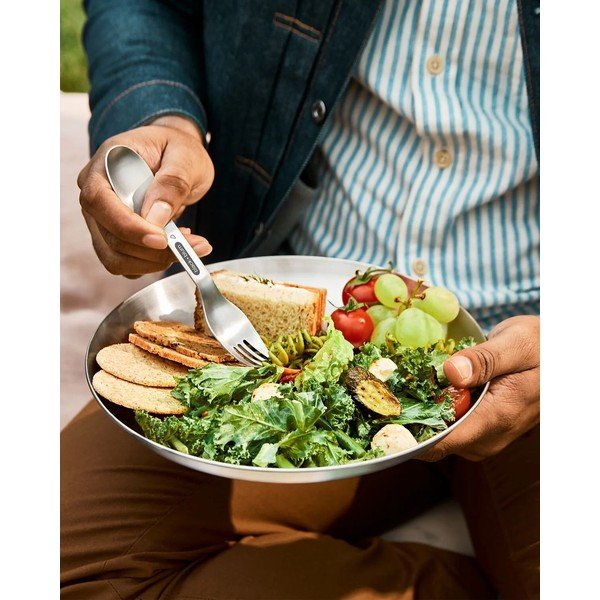 Antikoro taniere v súprave 4 ks v striebornej farbe ø 25,5 cm – Black + Blum-image-1