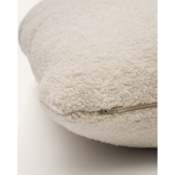 Krémový vankúš na gauč z textílie buklé Martina – Kave Home-image-2