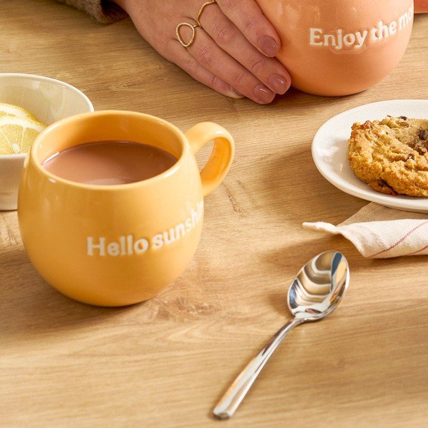 Oranžový kameninový hrnček 420 ml Muggies – Salt&Pepper-image-1