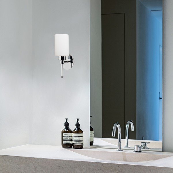 Nástenné svietidlo v bielo-striebornej farbe Balcova – Opviq lights-image-1