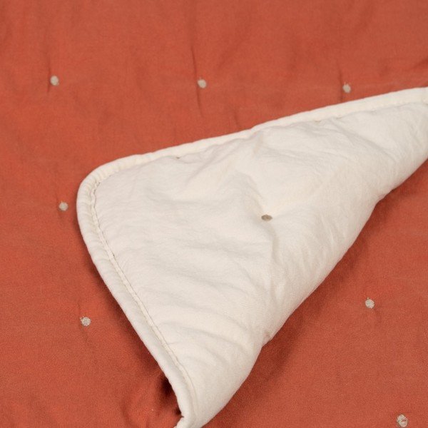 Prešívaný pléd z mikrovlákna v tehlovej a béžovej farbe 230x280 cm – Ixia-image-3