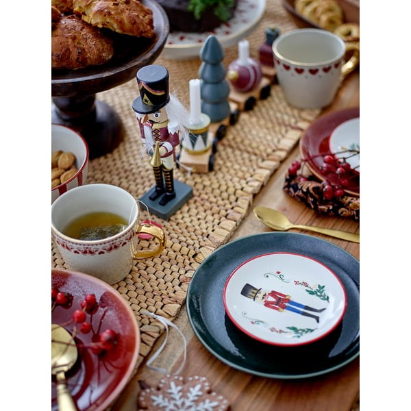 Drevený svietnik s vianočným motívom Vadim – Bloomingville-image-1