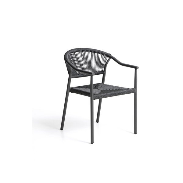 Tmavosivá ratanová záhradná stolička Livadia – Kave Home
