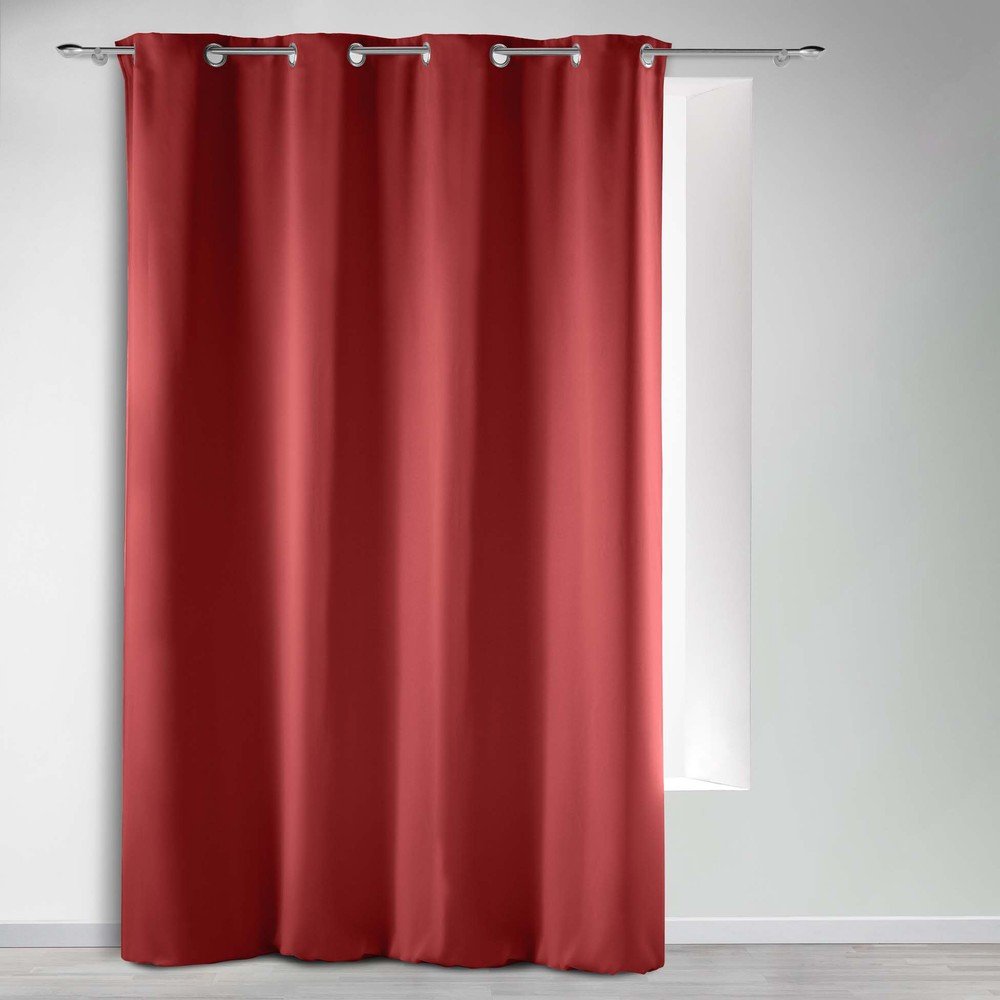 E-shop Červený zatemňovací záves 135x240 cm Occult – douceur d'intérieur