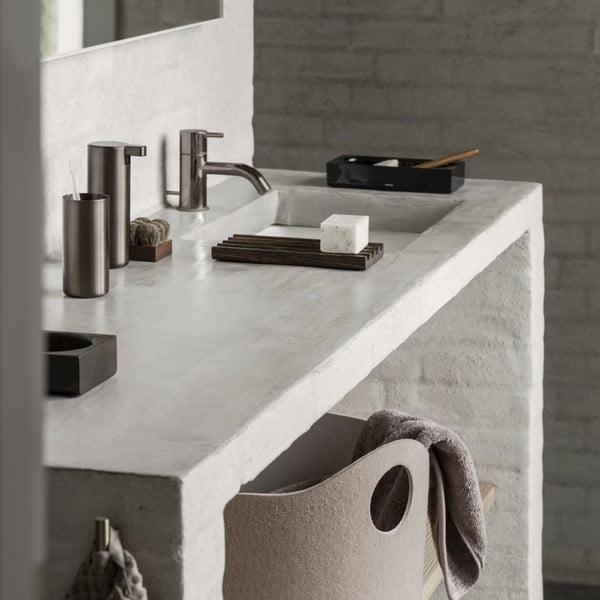 Tmavohnedý dávkovač mydla z nerezovej ocele 165 ml MODO – Blomus-image-1