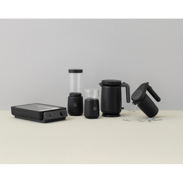 Čierna plastová rýchlovarná kanvica 1 l Foodie – RIG-TIG-image-2