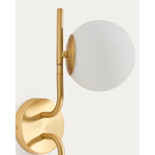 Biele/v zlatej farbe nástenné svietidlo Brisia – Kave Home-image-3