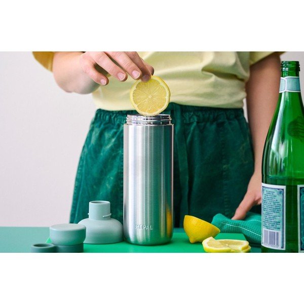Čierna/v striebornej farbe fľaša z nehrdzavejúcej ocele 700 ml Vita – Mepal-image-1