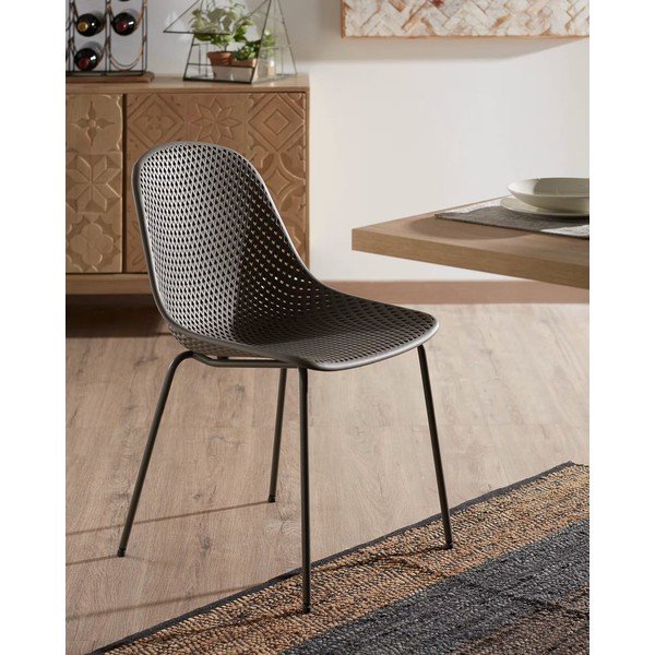 Tmavosivá kovová záhradná stolička Quinby – Kave Home-image-1