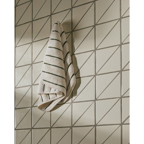 Zelený/béžový froté bavlnený uterák 30x50 cm Dorane – Kave Home-image-1