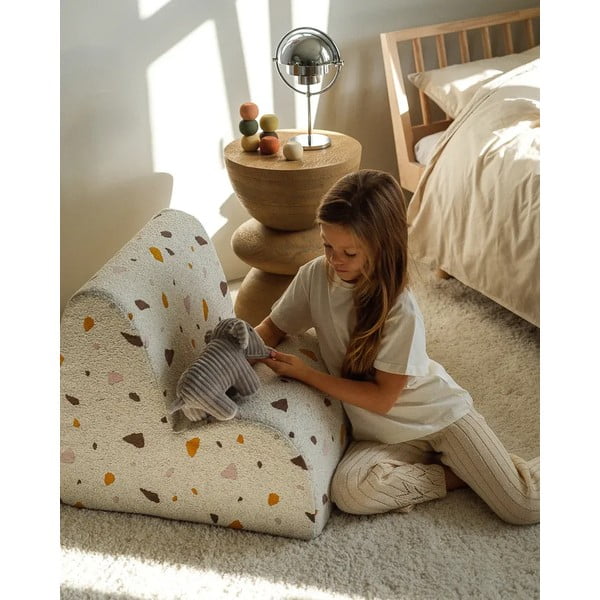 Biele detské kresielko z textílie buklé/ženilkové Terrazzo Cloud – Wigiwama-image-2