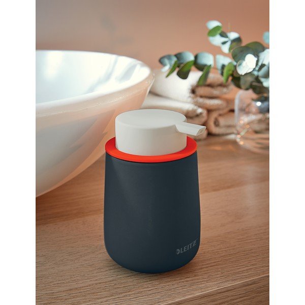 Sivý keramický dávkovač na mydlo Leitz Cosy-image-4