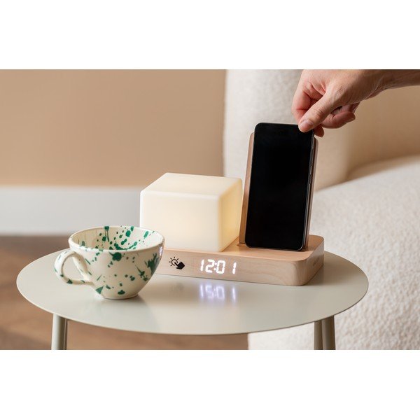 Digitálny/stolový budík s bezdrôtovou nabíjačkou Retro LED Night Light – Karlsson-image-1