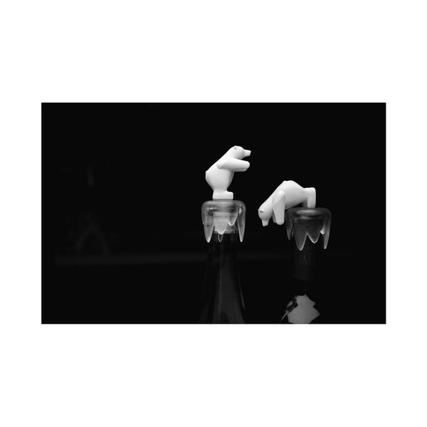 Uzáver na víno v tvare ľadového medveďa Qualy&CO Bottoms Up Bear-image-1