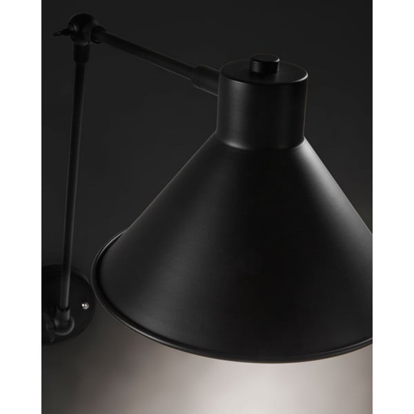 Čierne nástenné svietidlo Dione – Kave Home-image-2