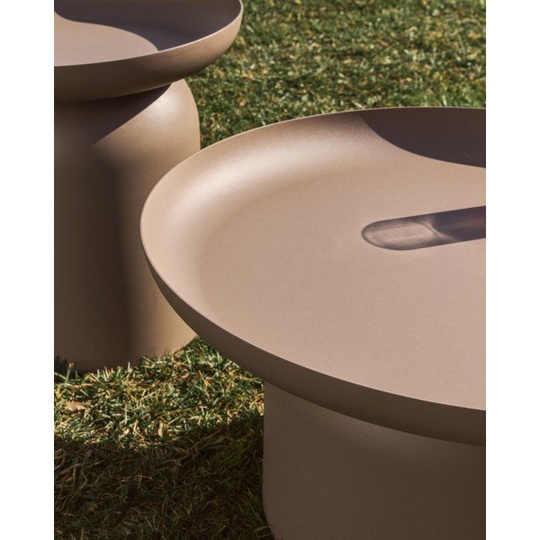 Kovový okrúhly Záhradný konferenčný stolík ø 70 cm Arcola – Kave Home-image-2