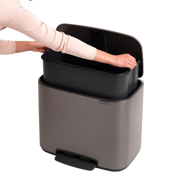 Sivý nášľapný oceľový odpadkový kôš 36 l Bo – Brabantia-image-2
