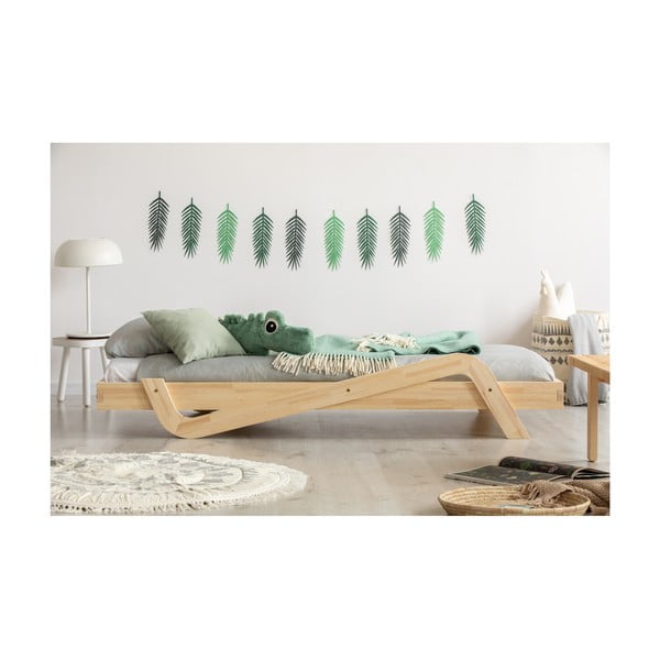Detská posteľ z borovicového dreva Adeko Zig, 90 × 140 cm