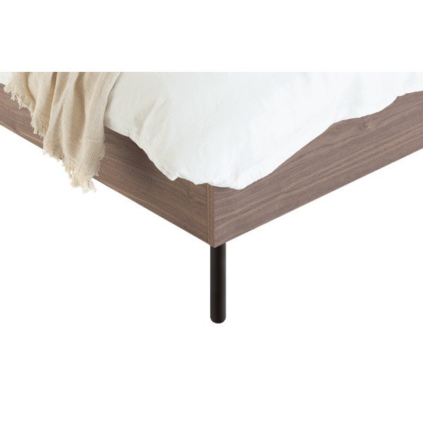 Čalúnená/z drevotriesky dvojlôžková posteľ v dekore orecha s roštom 200x200 cm v tmavo prírodnej farbe Streiko – noo.ma-image-4