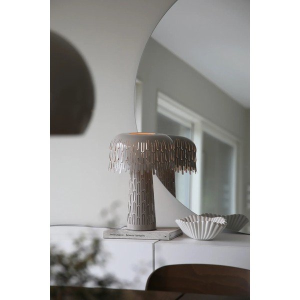 Sivobéžová stolová lampa s kovovým tienidlom (výška 38 cm) Verbera – Markslöjd-image-1