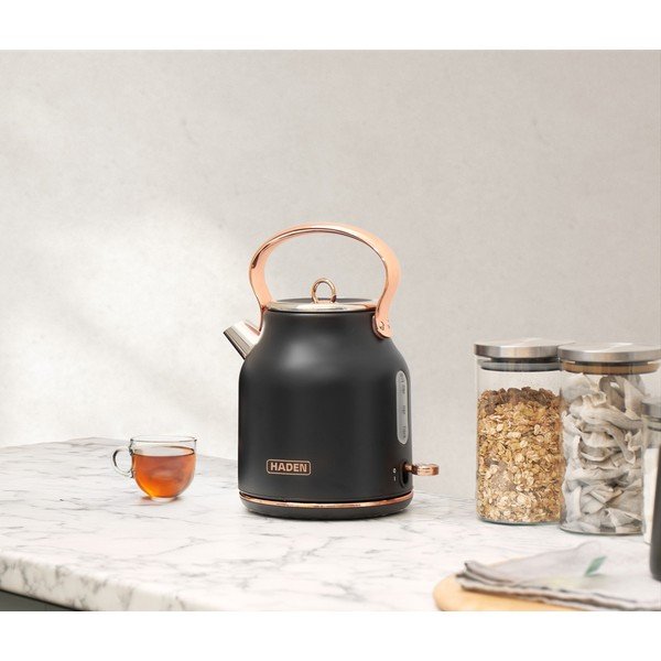 Čierna rýchlovarná kanvica 1,7 l Heritage – Haden-image-3