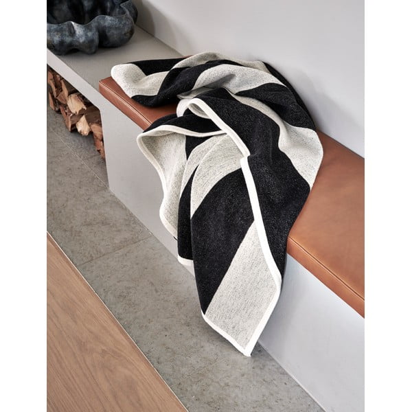 Čierno-biela deka s prímesou vlny 140x180 cm Bob Black Vanilla – Pappelina-image-1