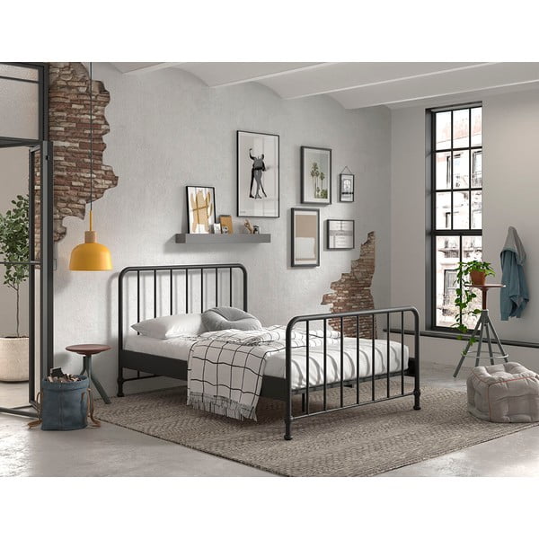 Čierna kovová jednolôžková posteľ s roštom 140x200 cm BRONXX – Vipack-image-1