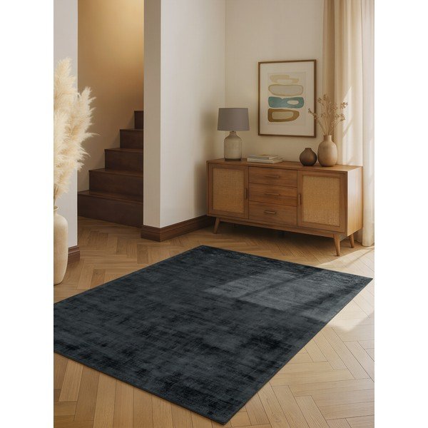 Čierny ručne tkaný koberec z viskózy 80x150 cm Noemi – Vikosa-image-1